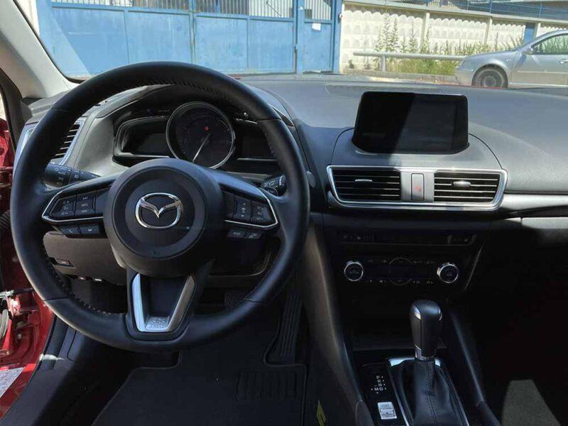 Оренда автомобіля Mazda 3 в Києві
