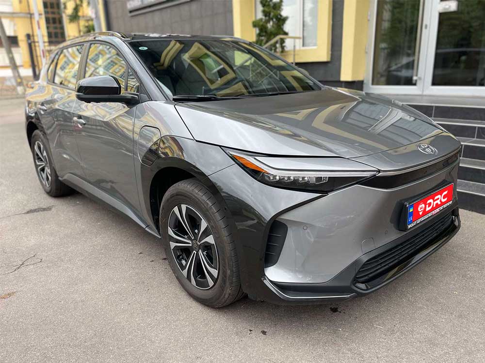 Прокат электромобиля Toyota bz4x 2023