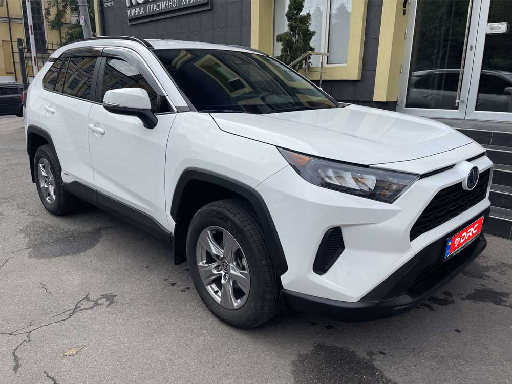 Прокат автомобиля Toyota rav4 гибрид